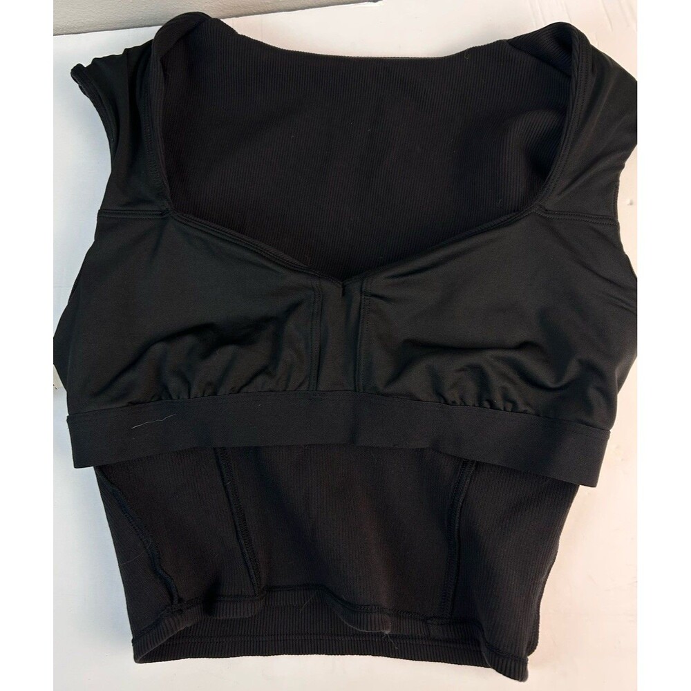 ALO Yoga Womens Size Medium Ribbed Black Sweetheart Cap Short Sleeved Active Top - Picture 7 of 7